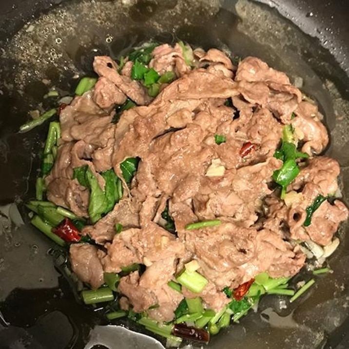 ラムとイタリアンパセリの炒め物